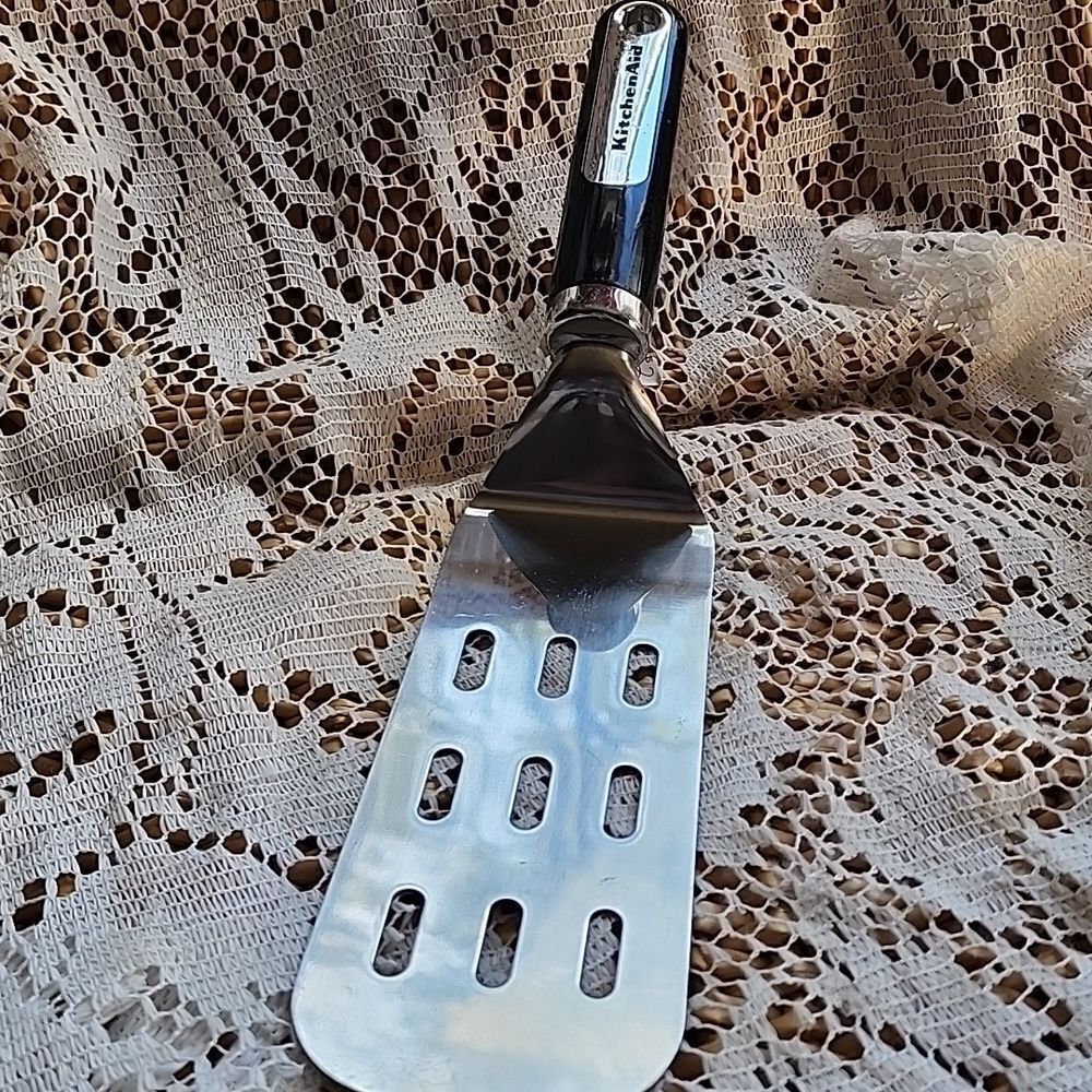 Kitchen Aid Heavy Lifter Hotcakes Hibachi Blackstone Griddle Slotted Spatula